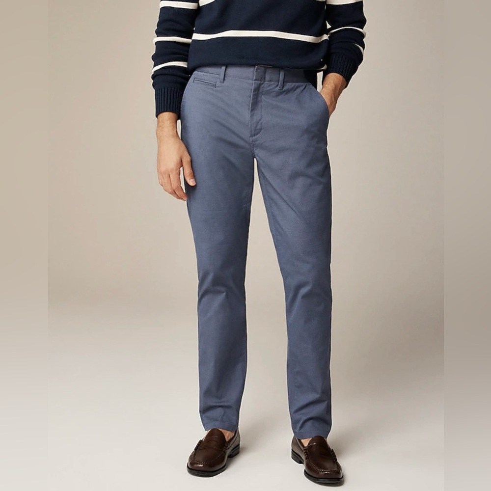 Banana republic men’s size 32/32 navy blue khaki pants